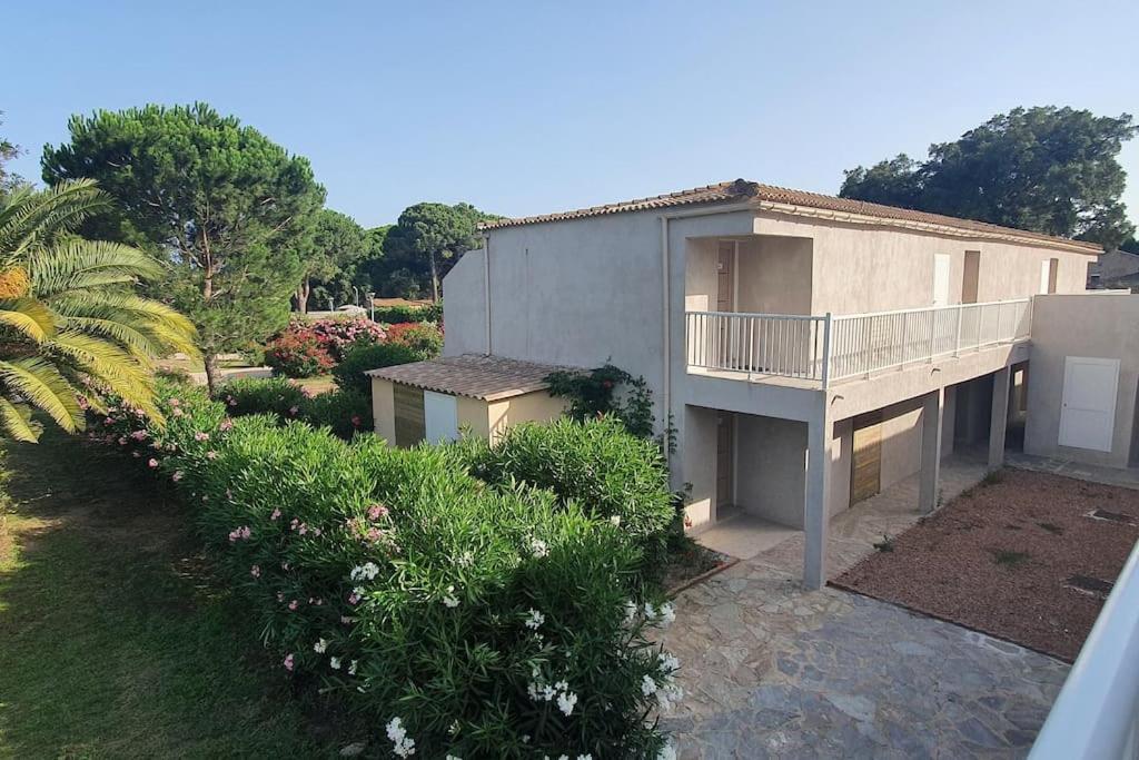 Fiori Di Cala Rossa Appartement T3 Dans Residence Hotelliere Chez Virginie Lecci Eksteriør bilde